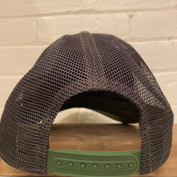 Nike Throwback Classic Trucker Hat - Picture 3 of 4